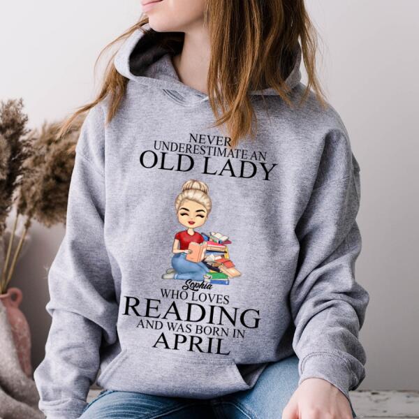 April Birthday Shirt, Custom Birthday Shirt, Never underestimate an Old Lady Who loves reading and was born in April, Her Birthday Gifts For April, Book Lover Shirt, Reading Gifts Cotton Shirt