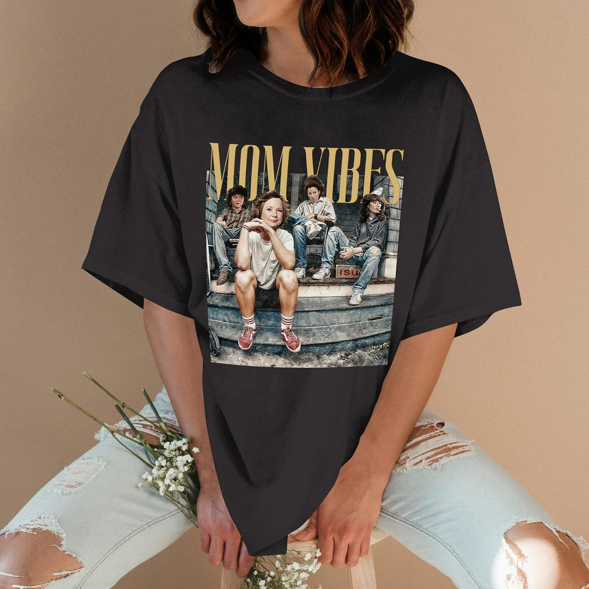Mom Vibes Tshirt - Retro Mom Shirt - Mother&#39;s Day Shirts for Mom - Mama Vibes Tees - Gift for Mom