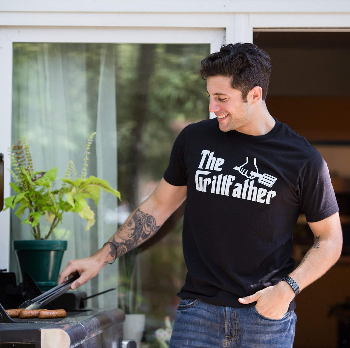 The Grillfather | Funny Dad Grandpa Grilling BBQ Meat Humor T-Shirt Joke for Men