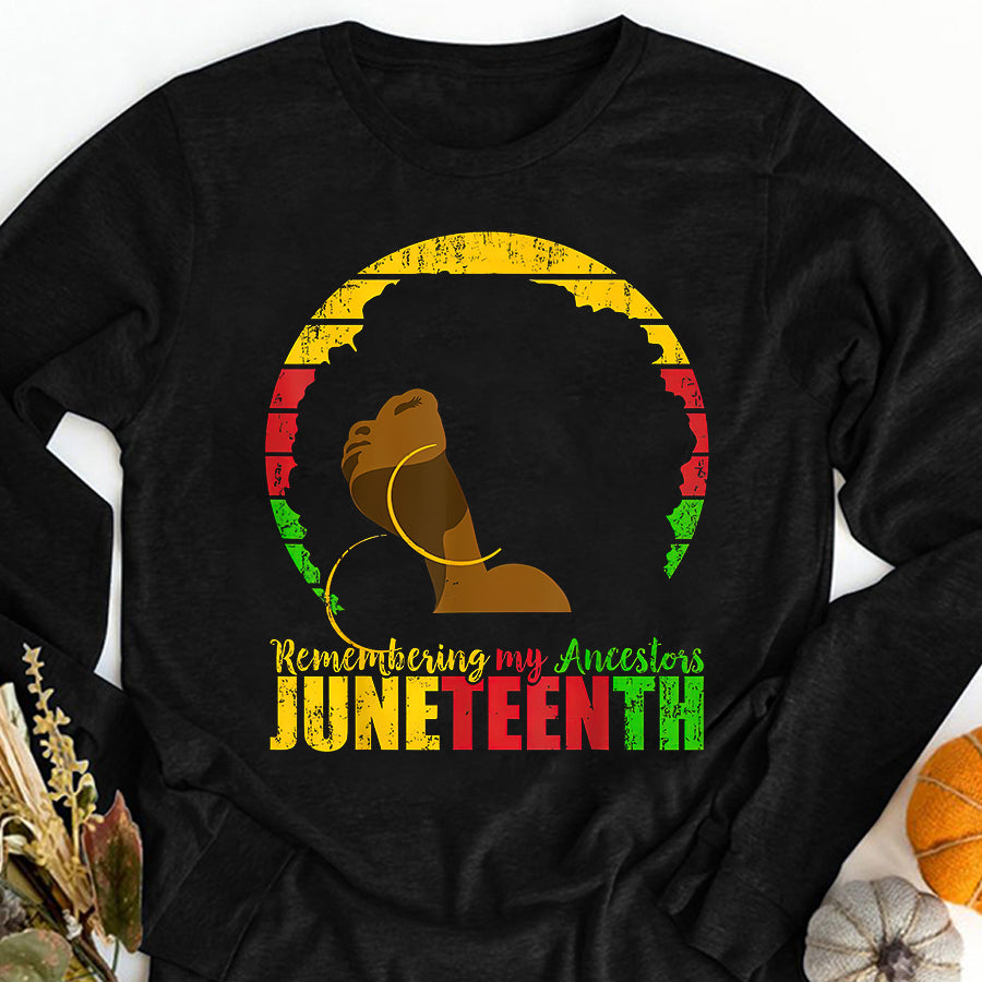 Juneteenth Shirt Peace Love Juneteenth Pride Black Girl Black Queen &amp; King T-Shirt