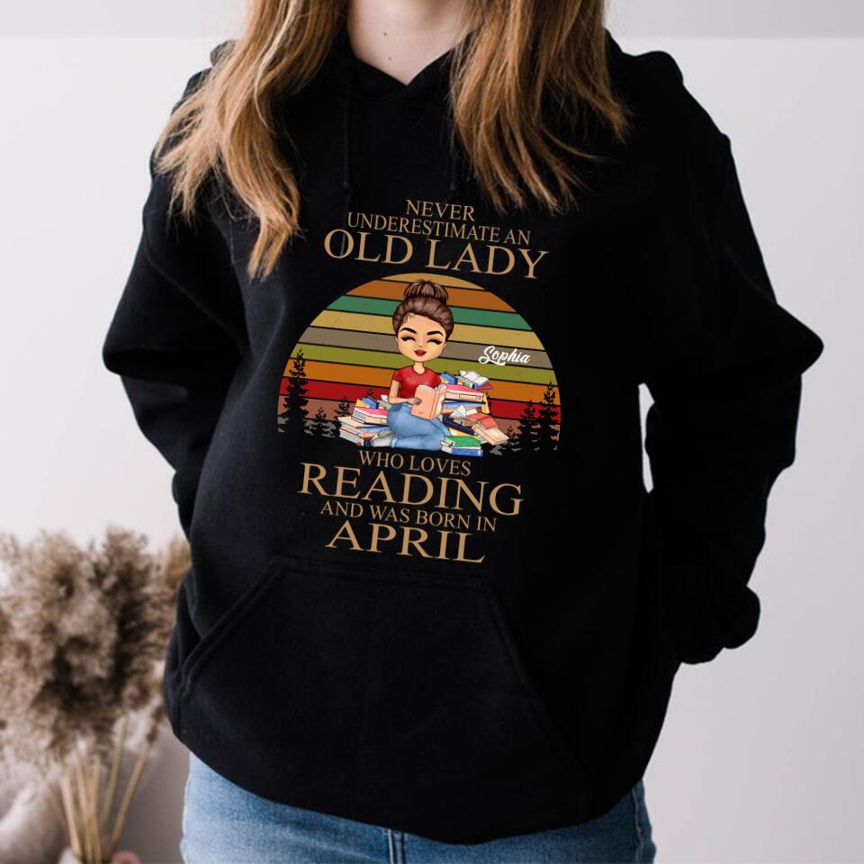 April Birthday Shirt, Custom Birthday Shirt, Queens Born In April, April Birthday Gifts, April shirts for Woman